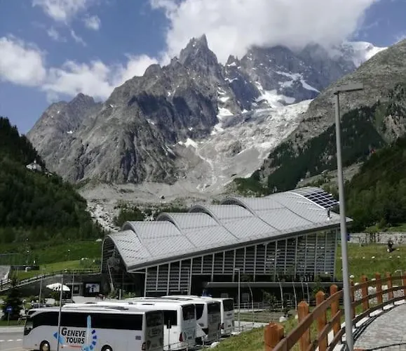 New****alpe Veille: Chalet Centro 2 Bagni E Garage Privato * La Thuile